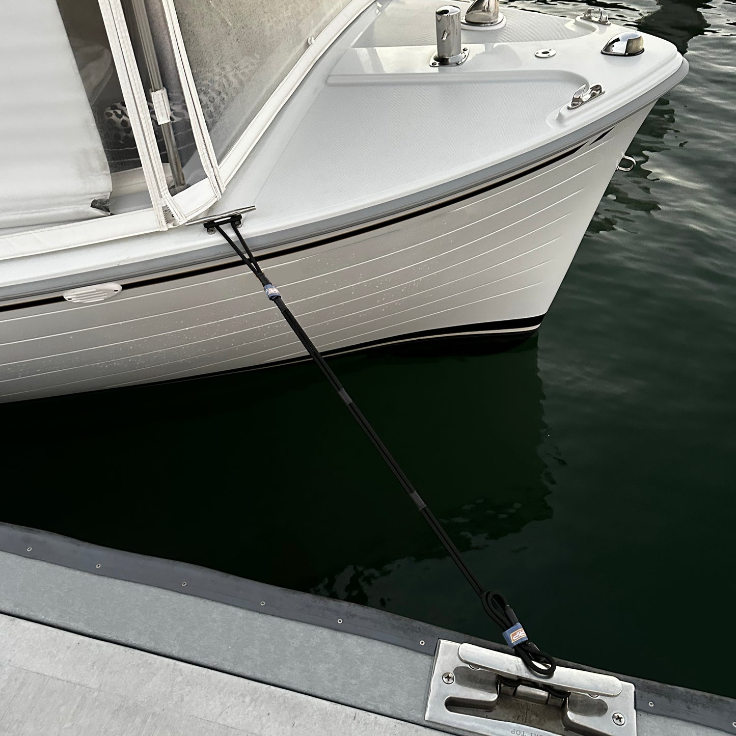 Swift Grip (2) Heavy Duty 5 Foot Adjustable Bungee Dock Lines for Boats, Mooring Lines, Jet ski Dock line, with Integrated Velcro Ties, Perfect for attaching Bumpers to Your PWC or Boat Dock Rope